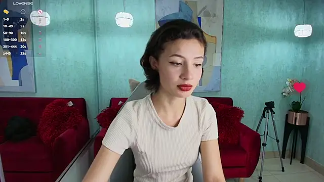 Akaza Hakuji  online show from 03-10-25, 12:38