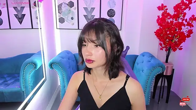 Akaza Hakuji  online show from 09-24-25, 12:33