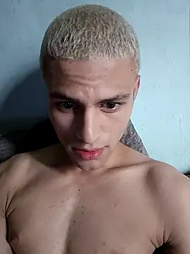 Snapshot of dany_hardy chatting on 10-16-25, 06:05 dany hardy online show from 10-16-25, 06:05