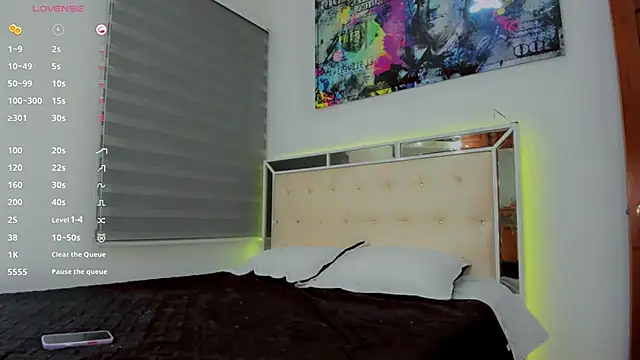 Sexyhot cat online show from 03-30-26, 04:14