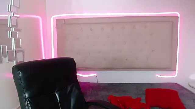 kathepickmanx online show from 10-17-25, 04:05