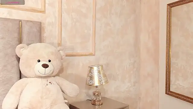 LilaBeily online show from 01-28-25, 07:42