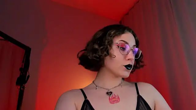 Eva Moss  online show from 03-05-25, 03:18