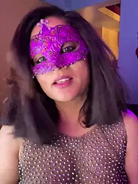 Snapshot of Ayeshaa__25 chatting on 03-12-25, 10:05 Ayeshaa  25 online show from 03-12-25, 10:05