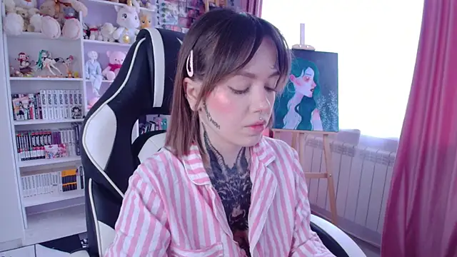 Snapshot of Catharsisi chatting on 03-10-25, 01:21 Catharsisi online show from 03-10-25, 01:21