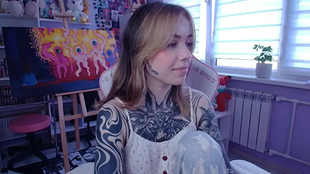 Snapshot of Catharsisi chatting on 09-12-25, 02:17 Catharsisi online show from 09-12-25, 02:17