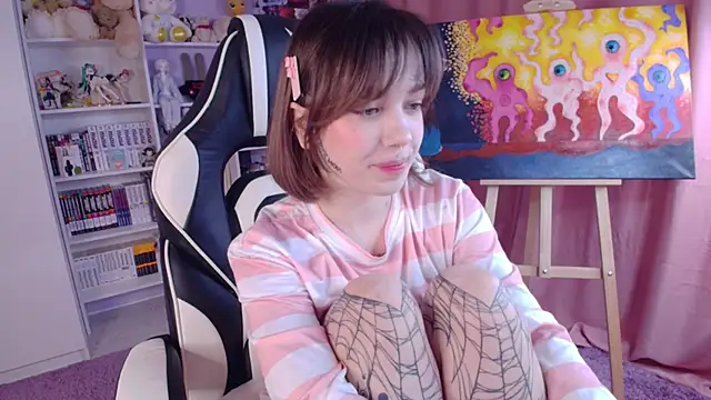 Snapshot of Catharsisi chatting on 01-28-25, 03:14 Catharsisi online show from 01-28-25, 03:14