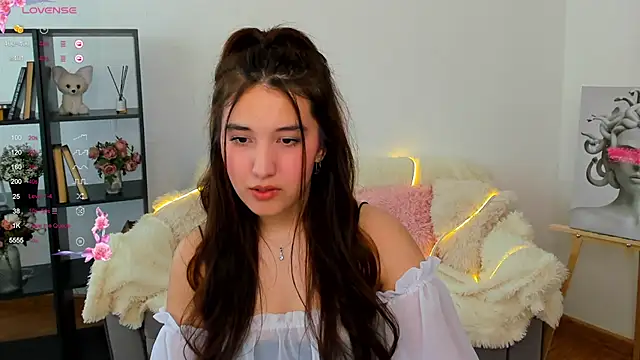 Snapshot of anna_elfi chatting on 03-08-25, 06:43 anna elfi online show from 03-08-25, 06:43