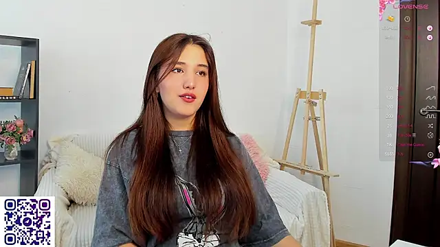 Snapshot of anna_elfi chatting on 02-23-25, 02:51 anna elfi online show from 02-23-25, 02:51
