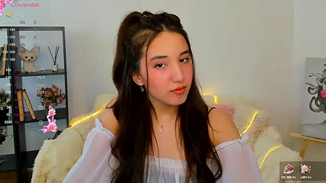 Snapshot of anna_elfi chatting on 03-08-25, 02:45 anna elfi online show from 03-08-25, 02:45