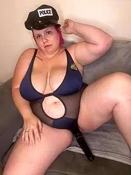 Lacoquinedu636 online show from 11-22-25, 06:40