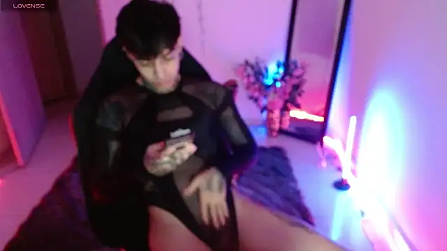 Snapshot of Jack-dark chatting on 01-21-25, 01:29 Jack-dark online show from 01-21-25, 01:29