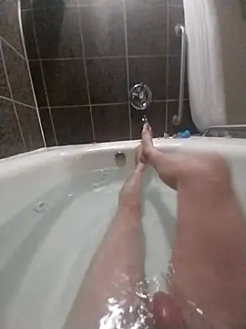 Snapshot of AQuickPhyx chatting on 02-14-25, 03:58 AQuickPhyx online show from 02-14-25, 03:58