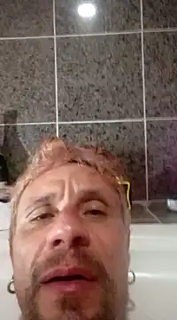 Snapshot of AQuickPhyx chatting on 02-14-25, 12:30 AQuickPhyx online show from 02-14-25, 12:30