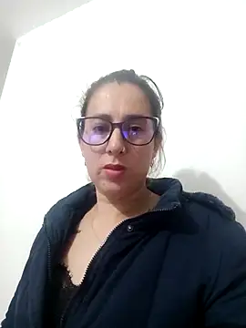 CHARLOTTE 1711 online show from 03-06-25, 05:24