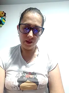 CHARLOTTE 1711 online show from 11-29-25, 04:01