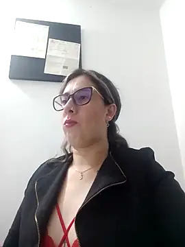 CHARLOTTE 1711 online show from 02-26-25, 01:25