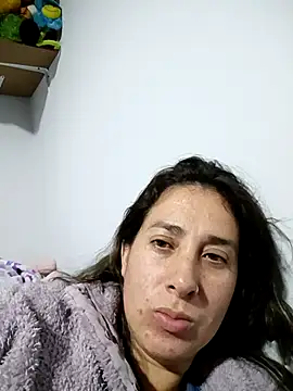 Snapshot of CHARLOTTE_1711 chatting on 01-19-26, 05:11 CHARLOTTE 1711 online show from 01-19-26, 05:11