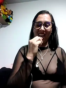 CHARLOTTE 1711 online show from 11-17-25, 03:21