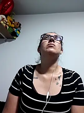 CHARLOTTE 1711 online show from 11-09-25, 06:17