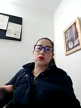 CHARLOTTE 1711 online show from 03-04-25, 11:43