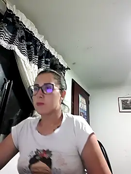 CHARLOTTE 1711 online show from 09-11-25, 05:07