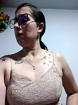 CHARLOTTE 1711 online show from 11-19-25, 03:39