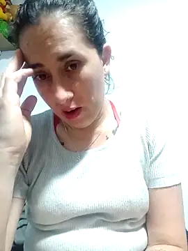 CHARLOTTE 1711 online show from 12-19-25, 04:49