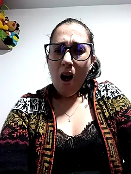 CHARLOTTE 1711 online show from 11-12-25, 04:38