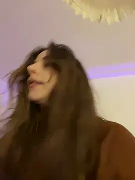 Snapshot of Mary_Leaf chatting on 02-17-25, 11:54 Mary Leaf online show from 02-17-25, 11:54