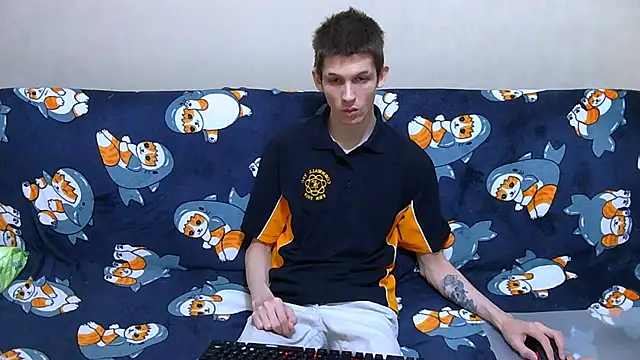 Lester Broo online show from 06-04-26, 03:11