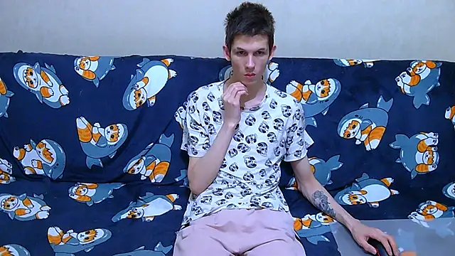 Lester Broo online show from 06-12-26, 03:04