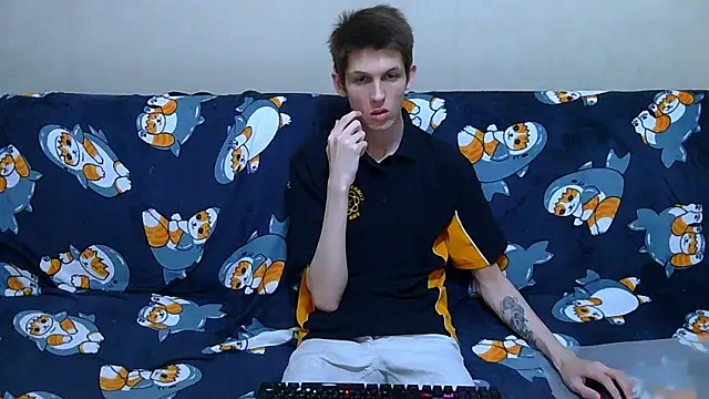 Lester Broo online show from 06-21-26, 08:14