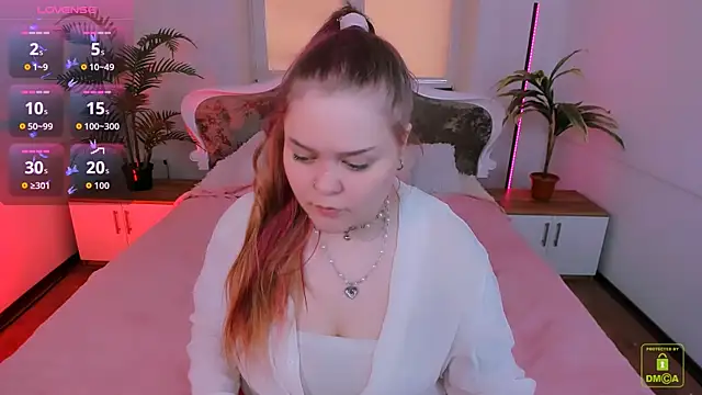 Erica  Alta online show from 10-15-25, 05:39