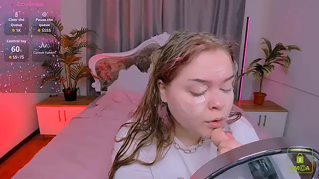 Erica  Alta online show from 11-25-25, 06:47