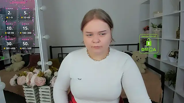 Erica  Alta online show from 11-23-25, 06:45