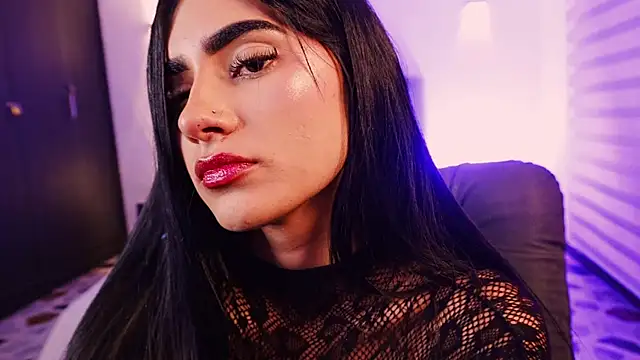 Snapshot of BellaaStorm chatting on 11-27-25, 11:38 BellaaStorm online show from 11-27-25, 11:38