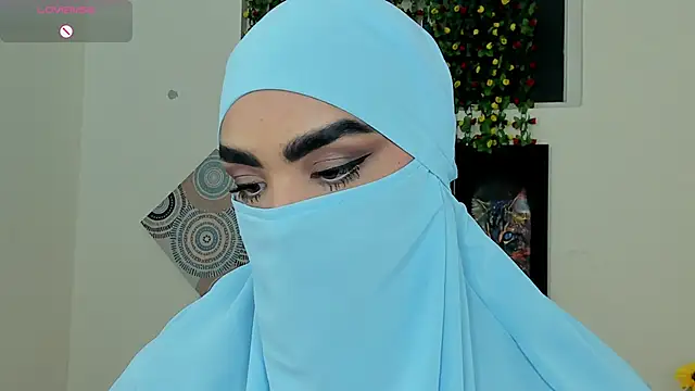 Maissa Alabi online show from 11-29-25, 04:07