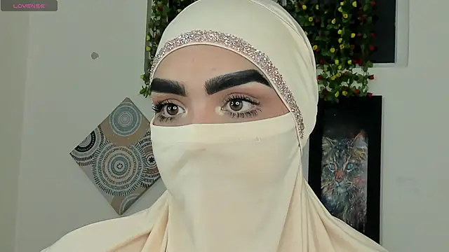 Maissa Alabi online show from 10-30-25, 07:55