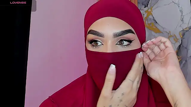 Maissa Alabi online show from 07-25-26, 05:08