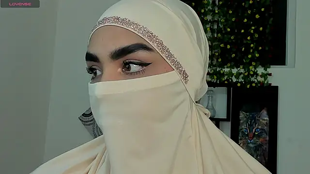 Maissa Alabi online show from 12-04-25, 03:33