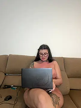 Snapshot of ShadowSweety chatting on 06-24-26, 06:39 ShadowSweety online show from 06-24-26, 06:39