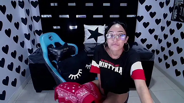 victoria ricci a online show from 02-15-25, 08:12