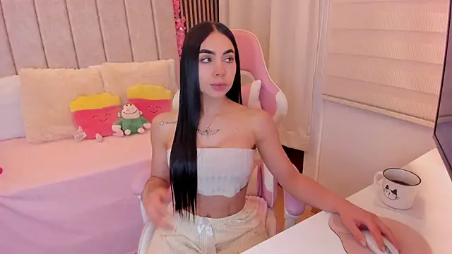Snapshot of tamy_xoo chatting on 05-19-26, 06:04 tamy xoo online show from 05-19-26, 06:04