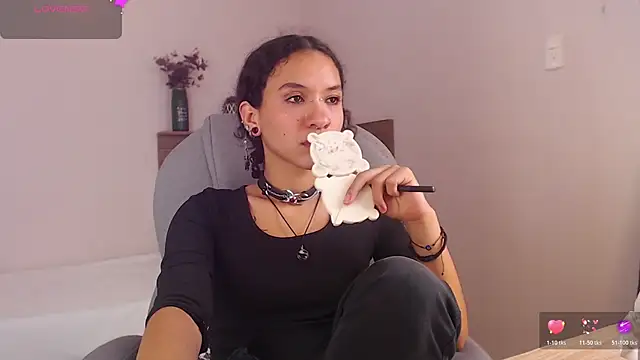 ilitzy cardona online show from 11-06-25, 11:53