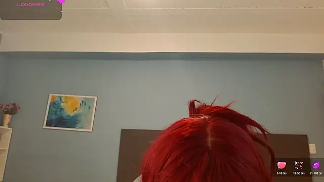 ilitzy cardona online show from 10-30-25, 04:22