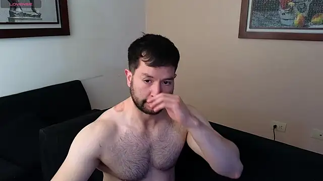 hairyncuteass online show from 07-11-26, 03:45