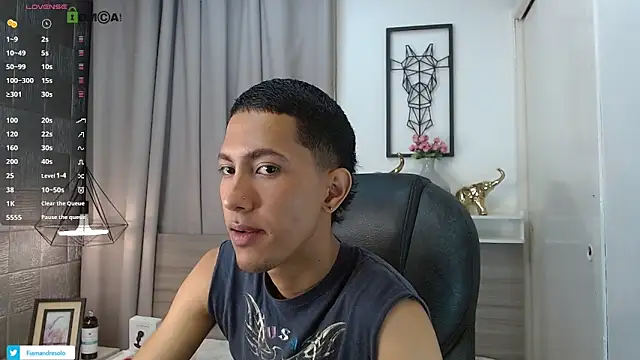 Snapshot of HarolddXL chatting on 05-28-26, 02:01 HarolddXL online show from 05-28-26, 02:01