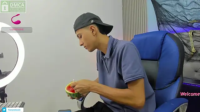 HarolddXL online show from 10-30-25, 01:20