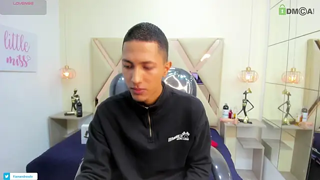 HarolddXL online show from 04-10-26, 01:51